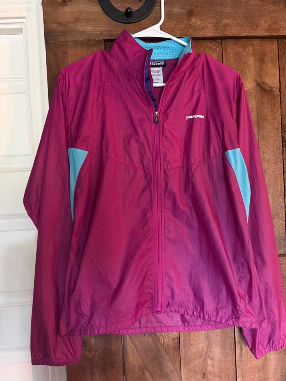 Retro Patagonia Women’s Magenta Jacket with Aqua Panels